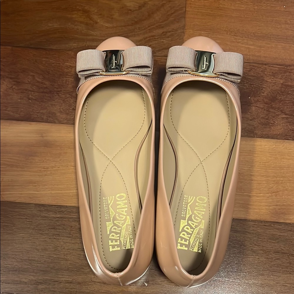 Salvatore Ferragamo Neutral Flats with Bow Detail